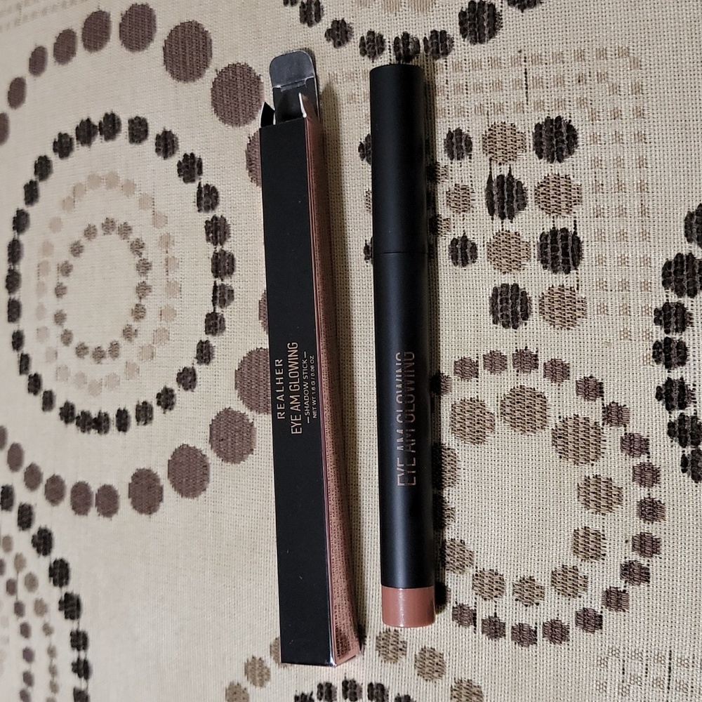 RealHer eye am glowing shadow stick 0.06 oz in rose shimmer